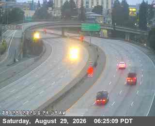TV108 -- I-580 : AT CHETWOOD ST live camera view