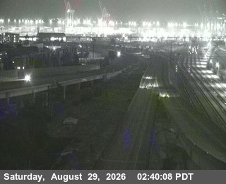 TV726 -- I-880 : AT JCT 80 live camera view