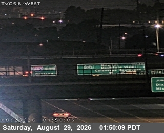 TVC58 -- I-880 : AT MONTAGUE EXPWY live camera view