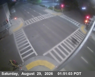 US-101: Eureka / 5th&L - Looking South live camera view