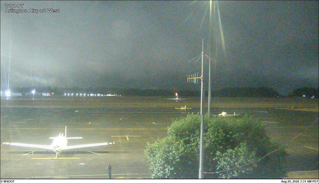 Arlington Municipal Airport West live camera view