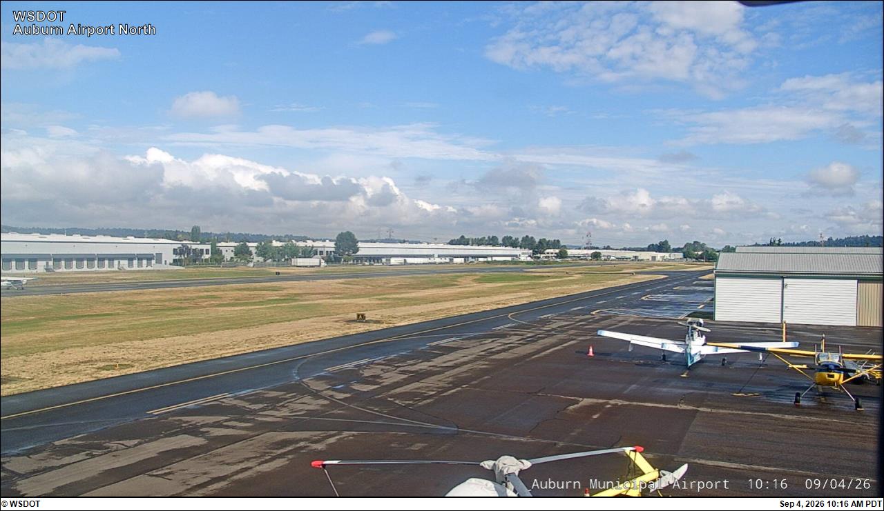 Auburn Municipal Airport North live camera view