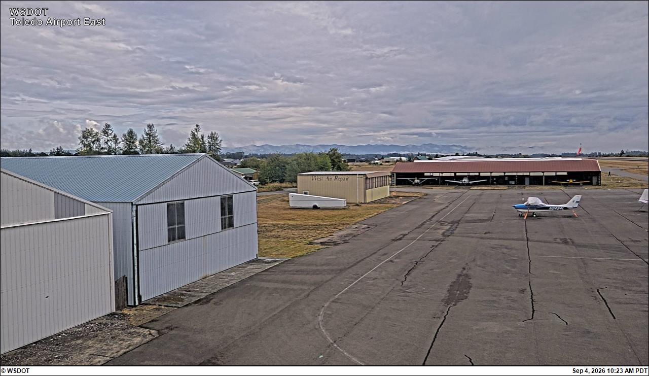 Ed Carlson Memorial – S Lewis County Airport East live camera view