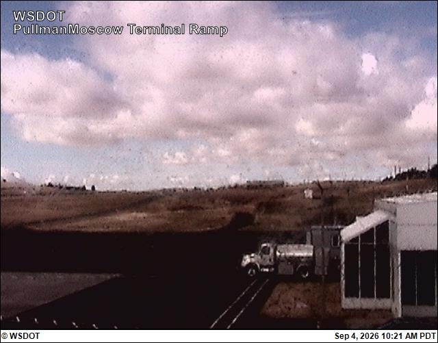 Pullman-Moscow Regional Airport Terminal Ramp live camera view