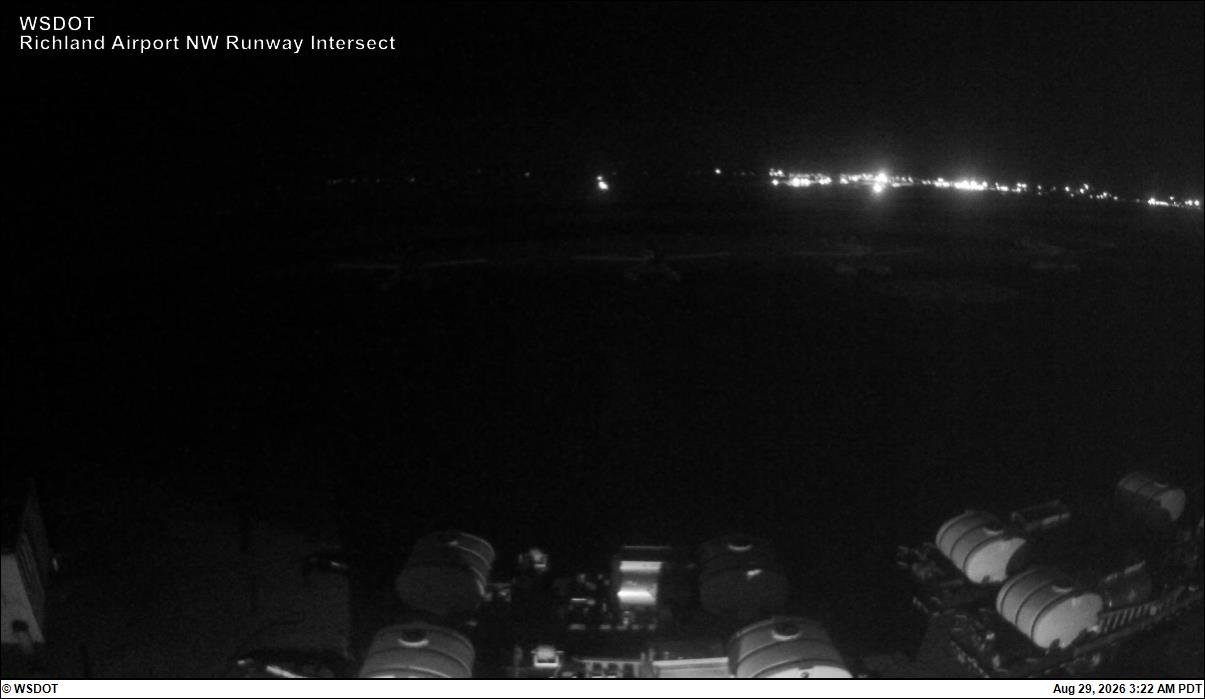 Richland Airport Runway Intersection live camera view