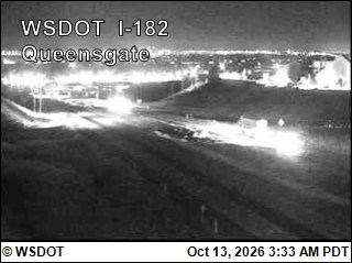 I-182 at MP 2.38: Queensgate Avenue live camera view