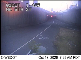 I-405 at MP 13.6: NE 6th St live camera view