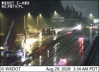 I-405 at MP 17.4: NE 70th Pl live camera view