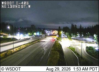 I-405 at MP 21: NE 132nd St, West live camera view