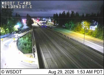 I-405 at MP 20.9: NE 132nd St, East live camera view