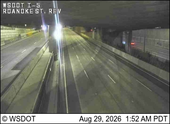 I-5 at MP 168: Roanoke St Express Lanes live camera view