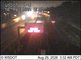 I-5 at MP 170.1: NE Ravenna Blvd live camera view