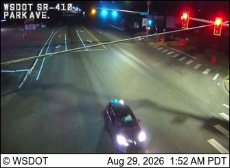 SR 410 at MP 21.4: Park Ave live camera view