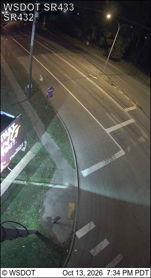 SR 433 at MP 0.9: Lewis and Clark Bridge live camera view