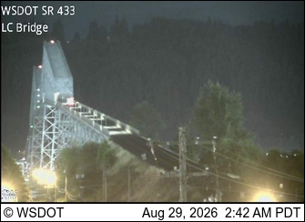 SR 433 at MP 0.9: Lewis and Clark Bridge live camera view