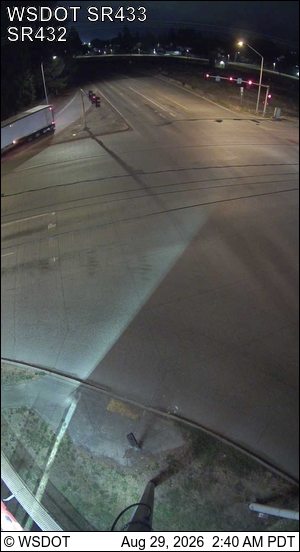 SR 433 at MP 0.9: Lewis and Clark Bridge live camera view