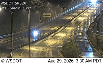 SR 520 at MP 11.6: W Lk Sammamish Pkwy live camera view