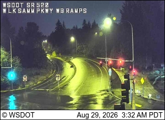 SR 520 at MP 11.8: W Lake Sammamish, WB Ramps live camera view