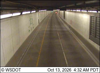 SR 99 at MP 32.2: NB Tunnel, North end live camera view
