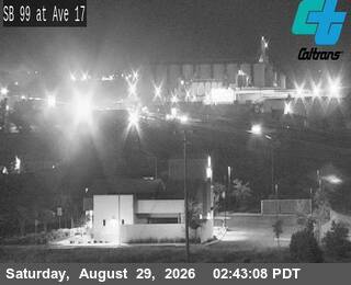 MAD-99-AT AVE 17 live camera view