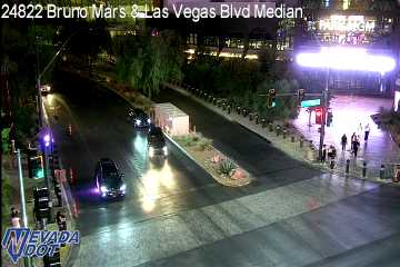 Las Vegas Blvd & Park Ave S Median live camera view