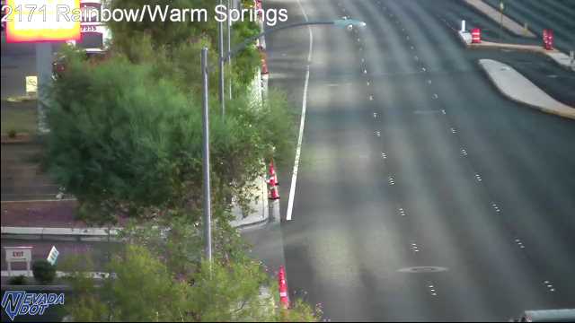 Rainbow Blvd & Warm Springs Rd live camera view