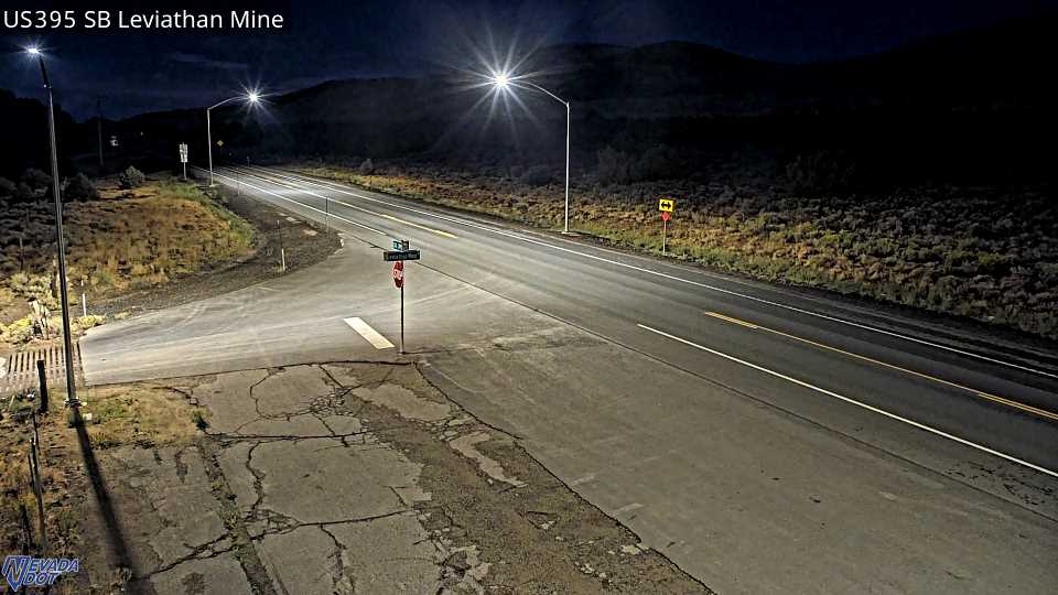 US395 SB Leviathan Mine live camera view