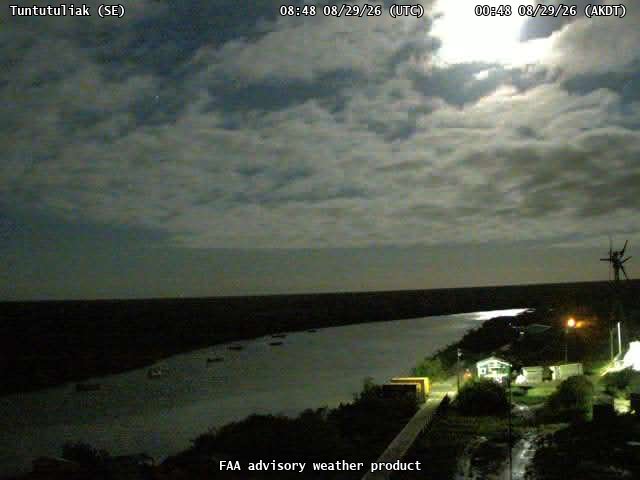 Tuntutuliak — SouthEast live camera view