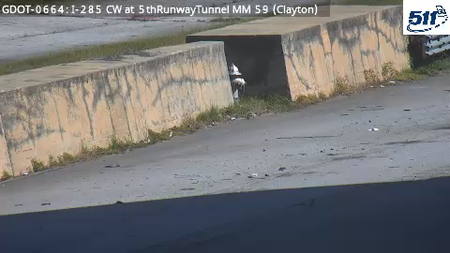 I-285 CW at 5thRunwayTunnel MM 59 live camera view