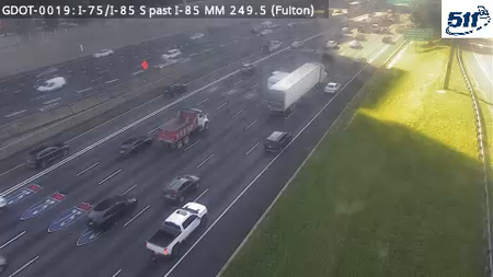I-75/I-85 S past I-85 MM 249.5 live camera view