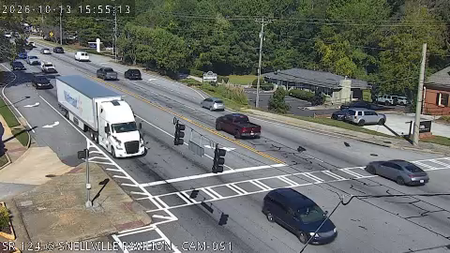 SR 124 at Snellville Pavilion live camera view