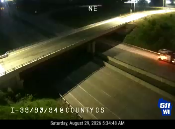 I-39/90/94 at County CS live camera view