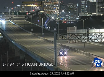 I-794 at S of Hoan Bridge live camera view