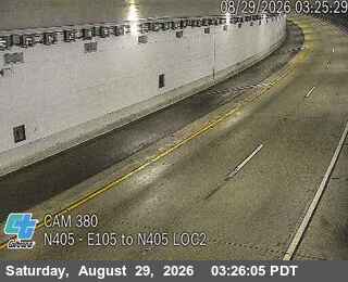 I-405 : (380) E 105 TO N 405 LOC2 live camera view