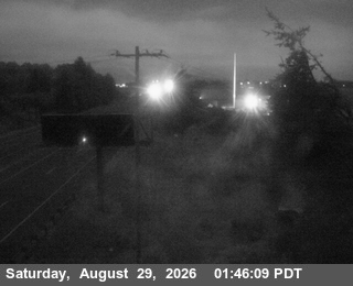 US-101 : North Of SR-299 - Looking South (C005) live camera view