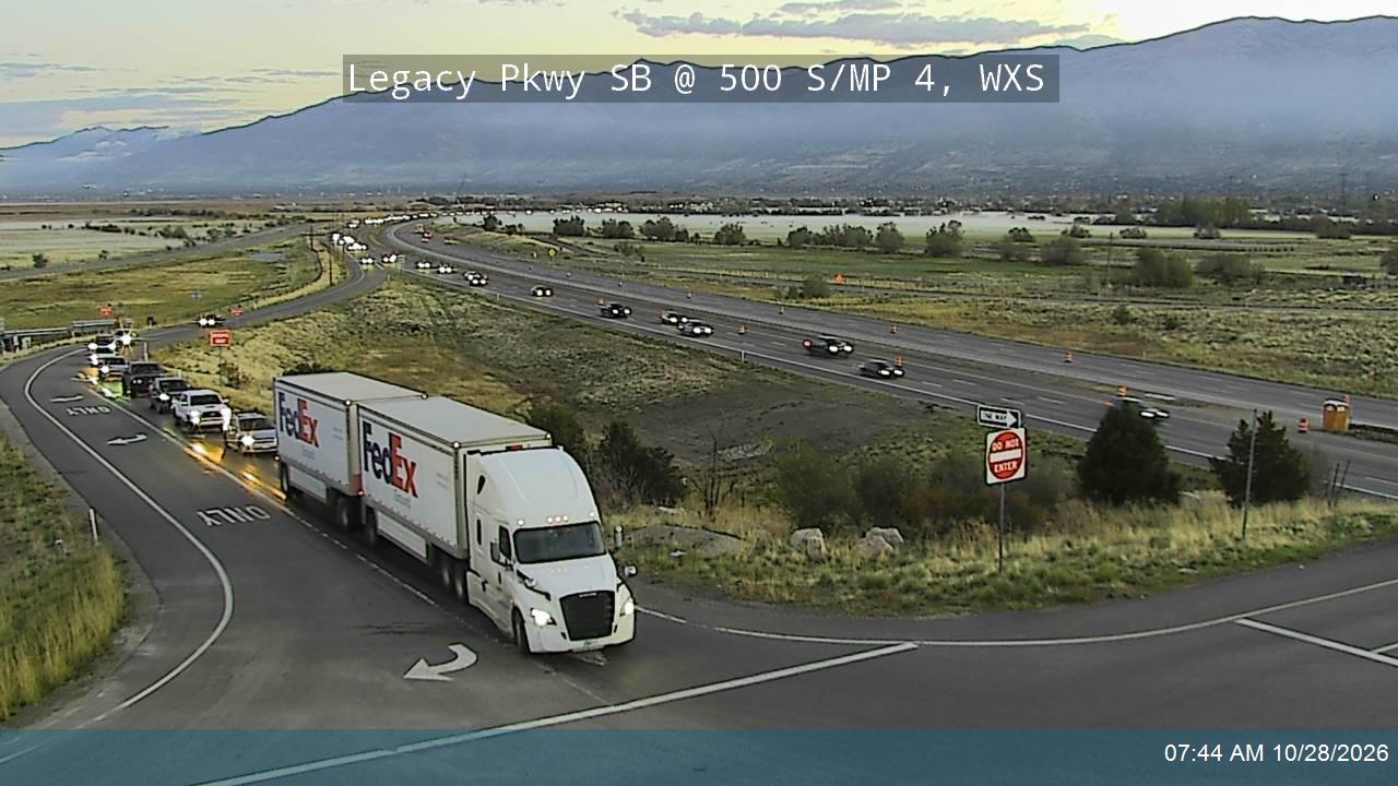 Legacy Pkwy / SR-67 SB @ 500 S / MP 4, WXS live camera view