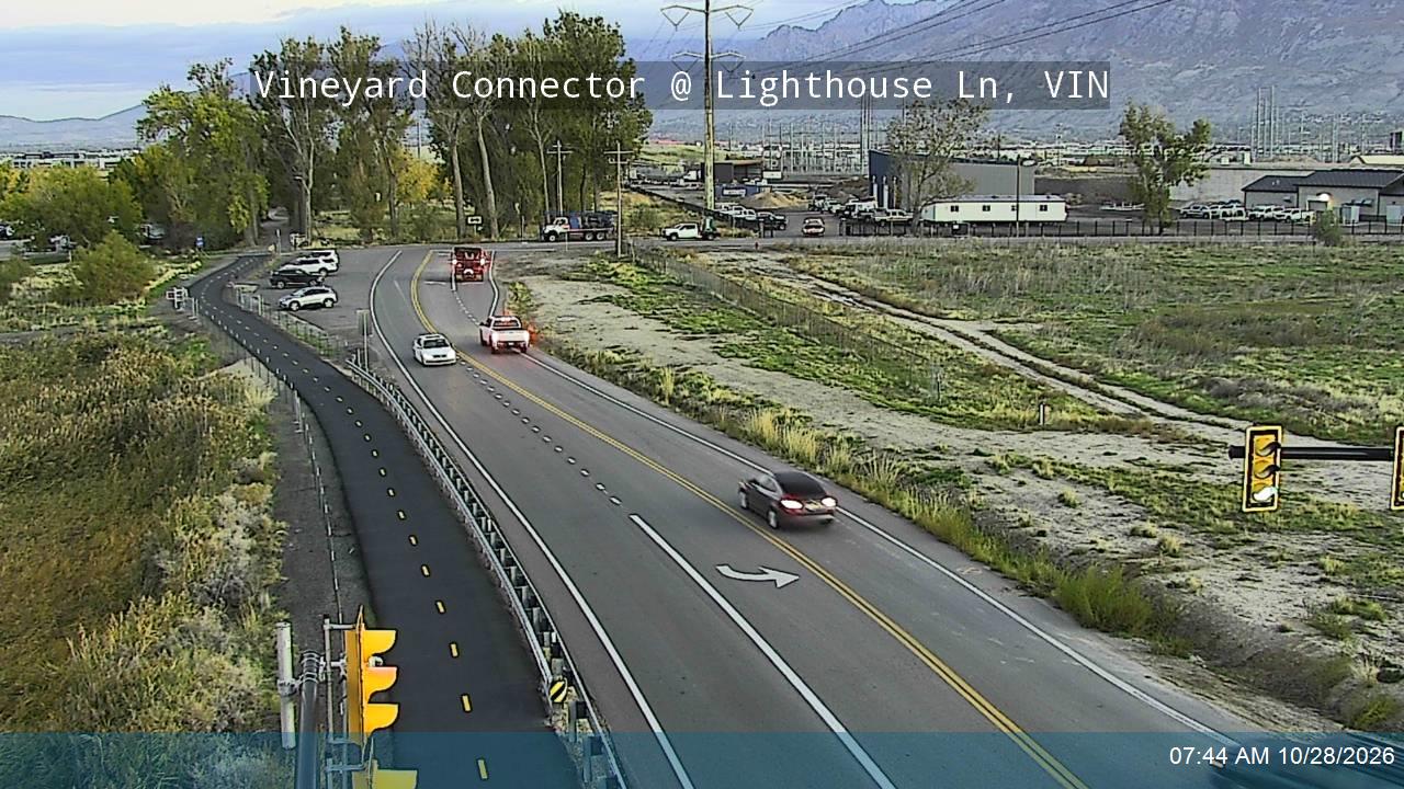 Vineyard Connector / SR-176 @ Lighthouse Ln, VIN live camera view