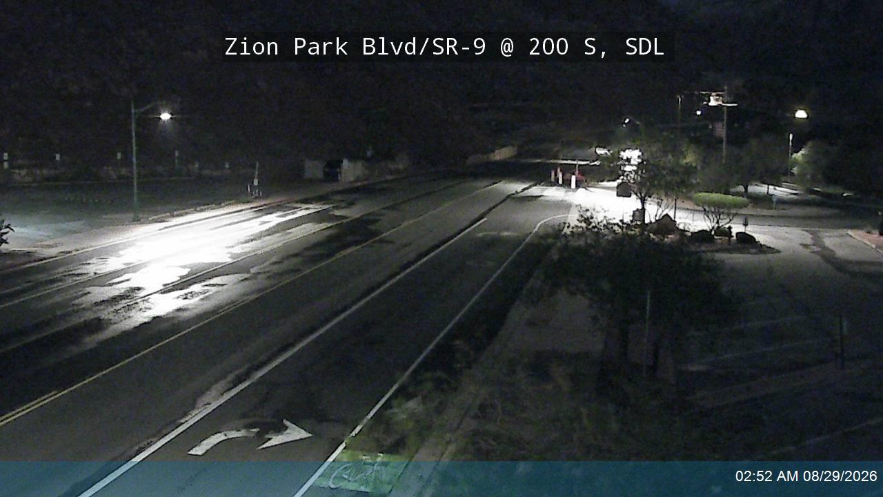 Zion Park Blvd / SR-9 @ 200 S, SDL live camera view