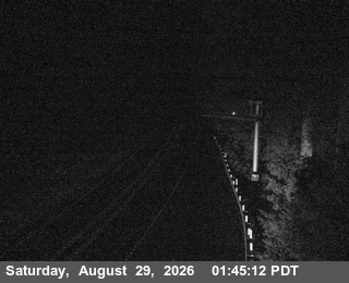 US-101 : South Of Cushing Creek - Looking North (C018) live camera view