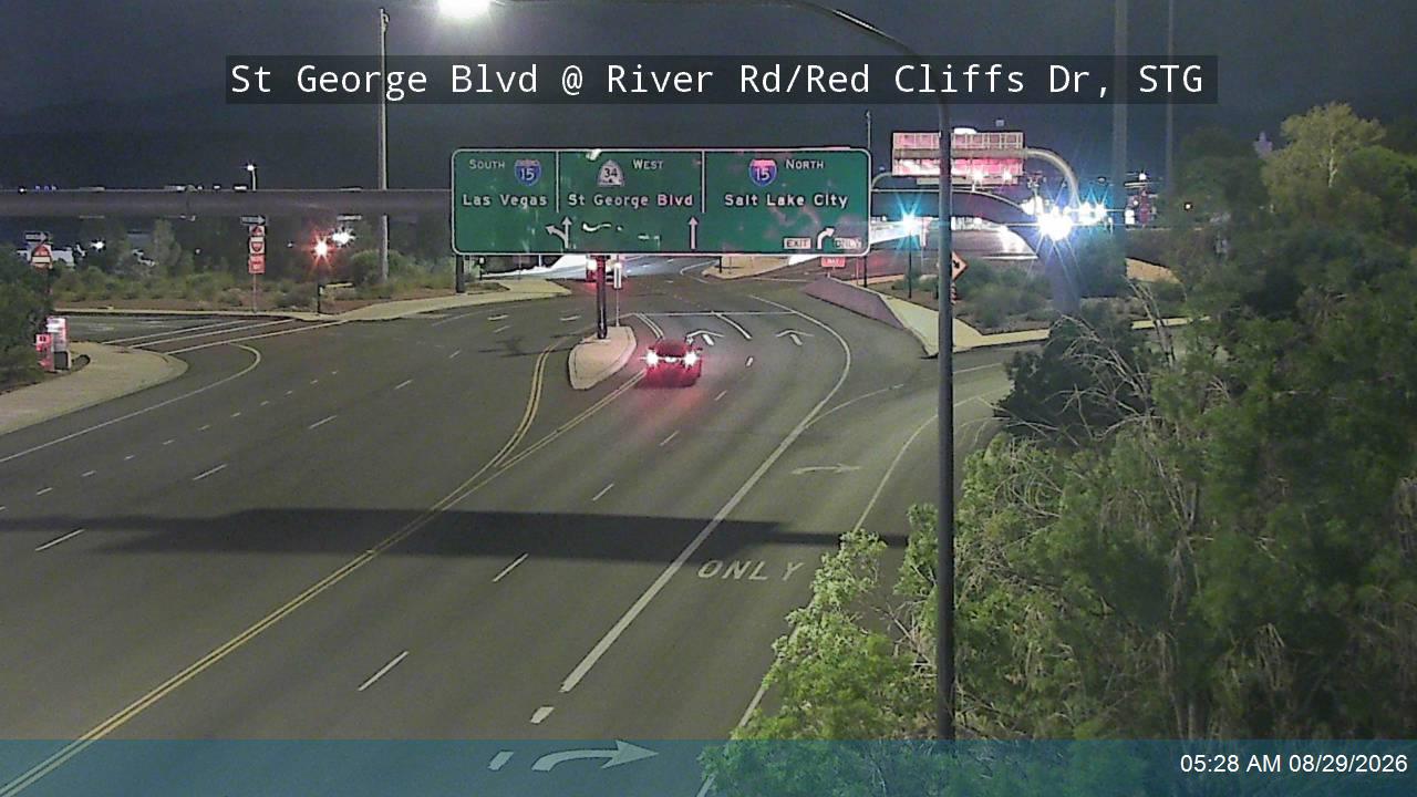 St George Blvd / SR-34 @ River Rd / Red Cliffs Dr, STG live camera view