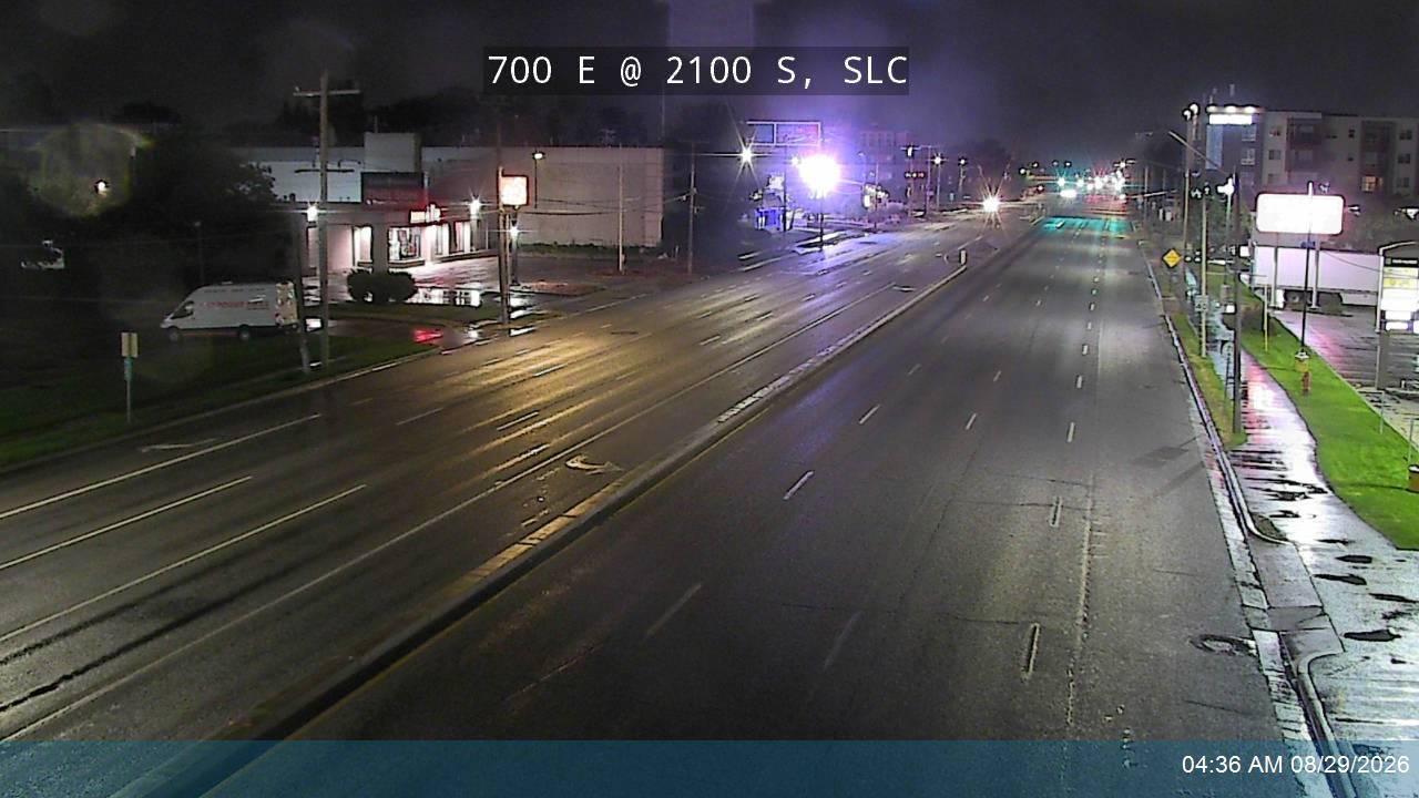 700 E / SR-71 @ 2100 S, SLC live camera view