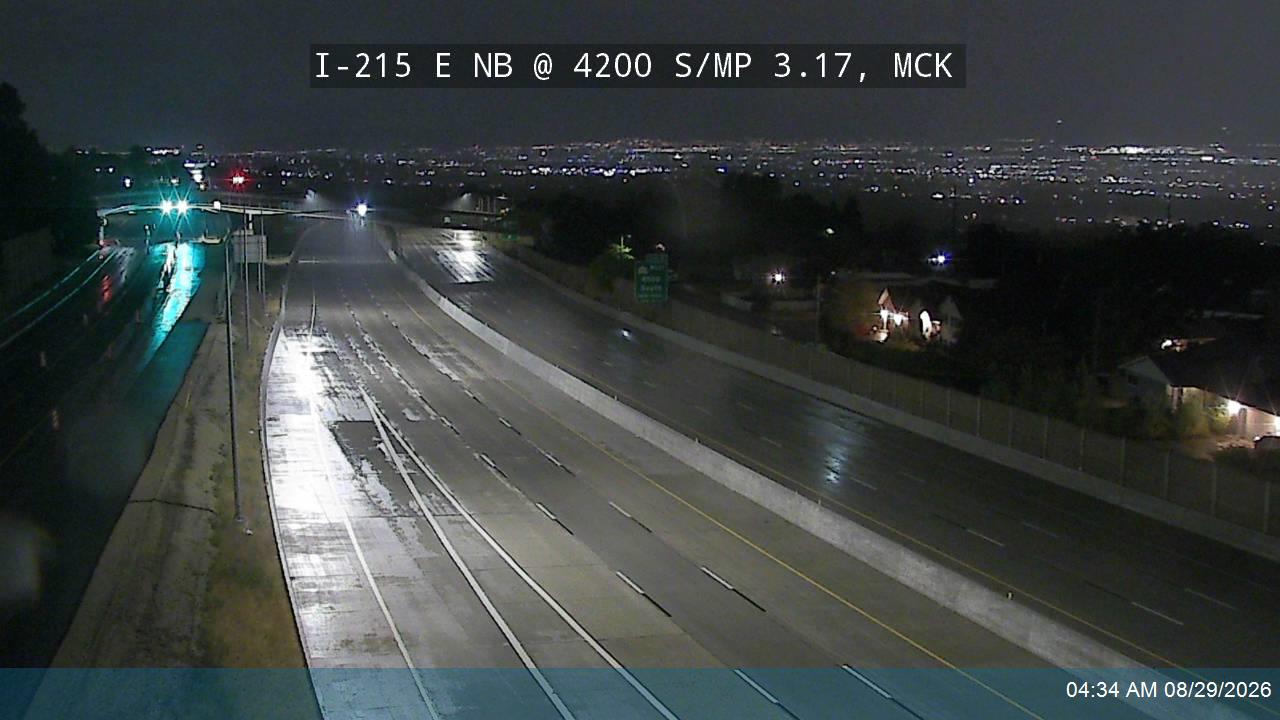 I-215 E NB @ 4200 S / MP 3.17, MCK live camera view