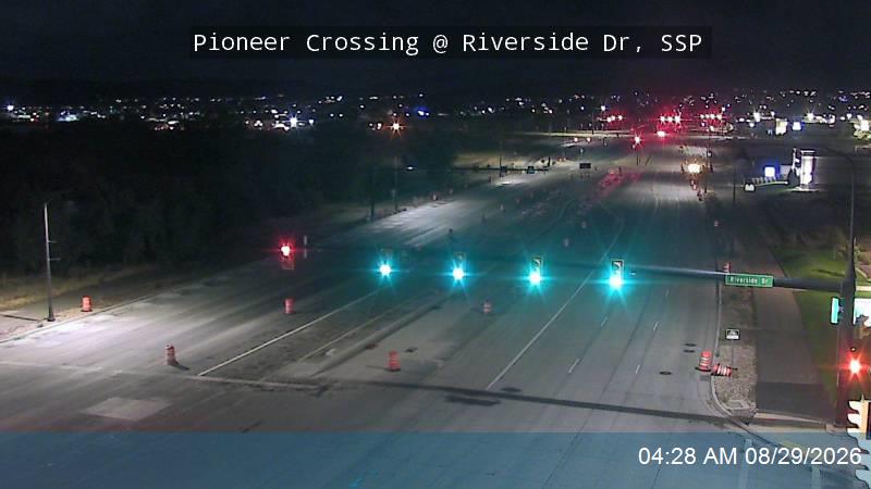 Pioneer Crossing / SR-145 @ Riverside Dr, SSP live camera view