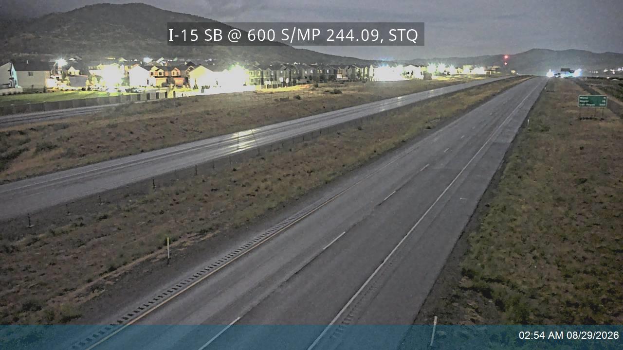 I-15 SB @ Center St / Milepost 244.09, STQ live camera view