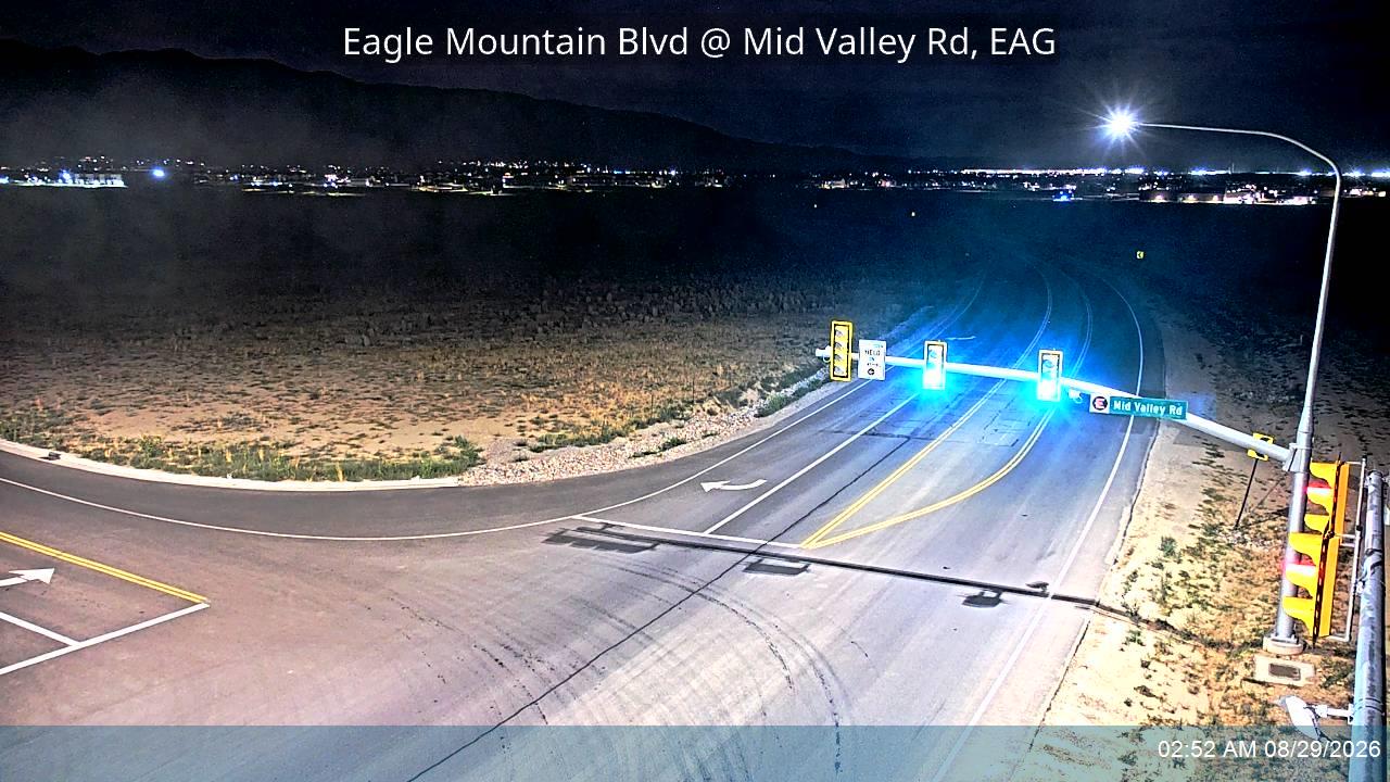 Eagle Mountain Blvd @ Mid Valley Rd, EAG live camera view