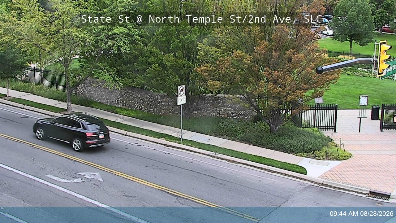 State St / SR-186 @ North Temple St / 2nd Ave, SLC live camera view