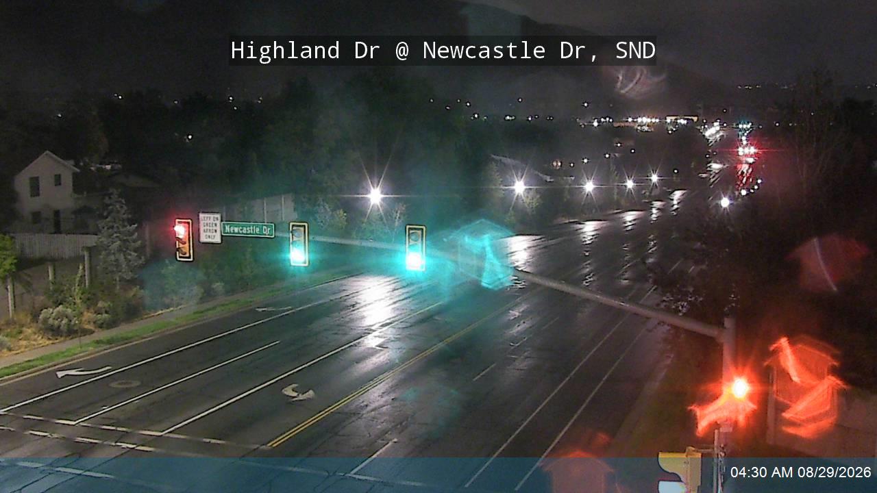 Highland Dr / 2000 E @ Newcastle Dr / 8890 S, SND live camera view