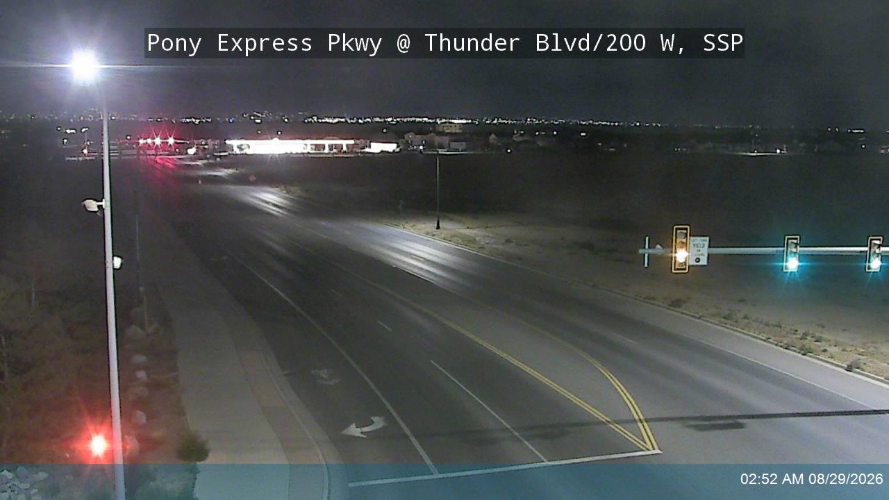 Pony Express Pkwy @ Thunder Blvd / 200 W, SSP live camera view