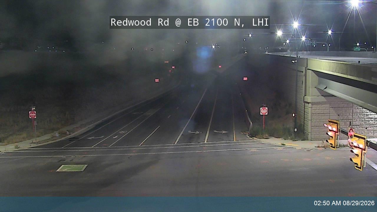 Redwood Rd / SR-68 @ EB 2100 N / SR-194, LHI live camera view