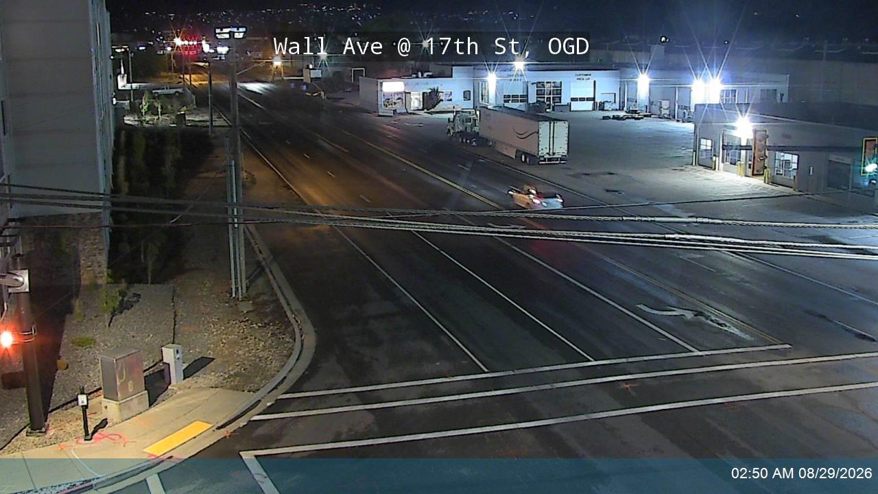 SR-204 / Wall Ave @ 17th St, OGD live camera view
